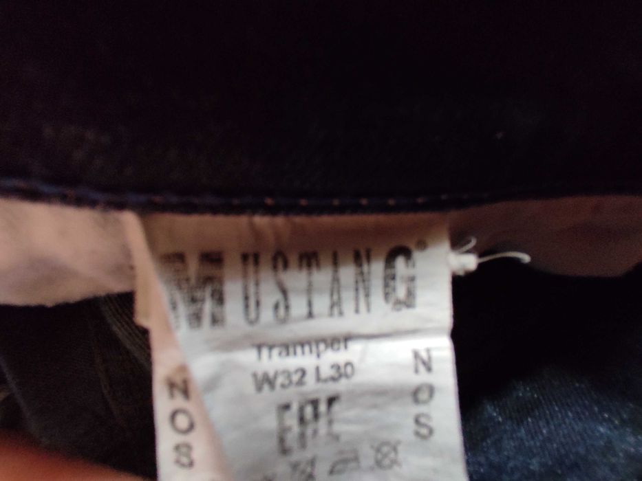 Mustang  True Denim Tramper  jeans  W32 L 30  kultowy  model, nit ze znakiem firmowym