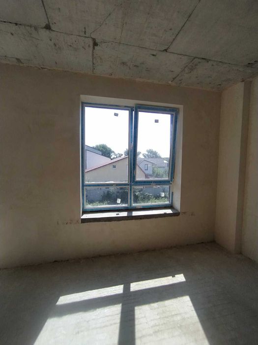 Однокімнатна квартира біля Бучанського парку Без комісії !!!