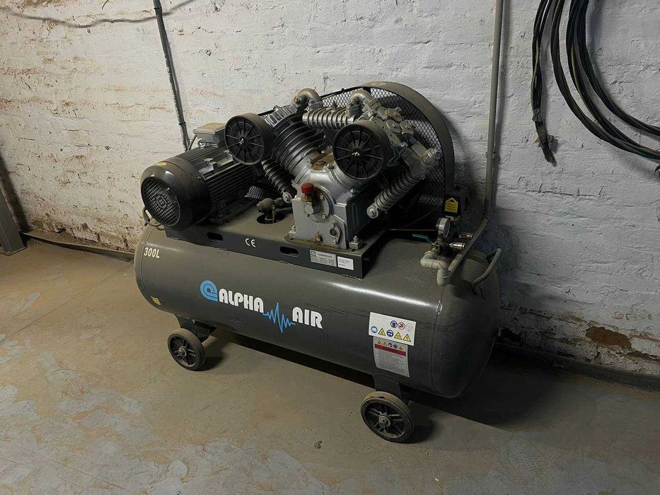 ОБЛАДНАННЯ укомплектований  столярний цех