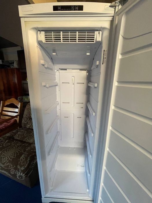 Морозильна камера Indesit