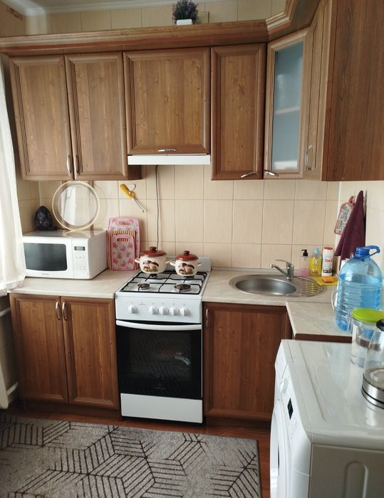 Подобово 1к.кв.на Варшавській.Власниця.