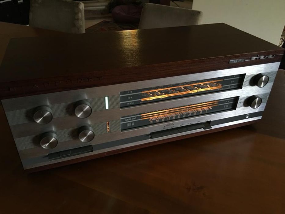 Radio antigo Blaupunkt Santiago finais anos 60 valvulas e transistores
