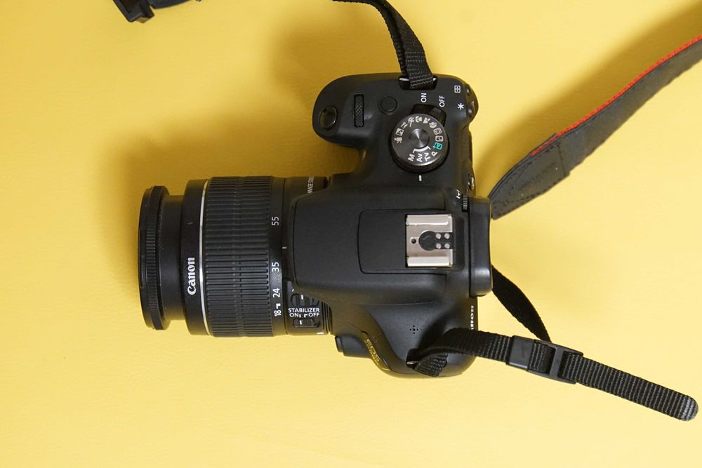 Canon 2000D + 18-55 IS! TYLKO 1,5k zdjęć! Jak Nowy!