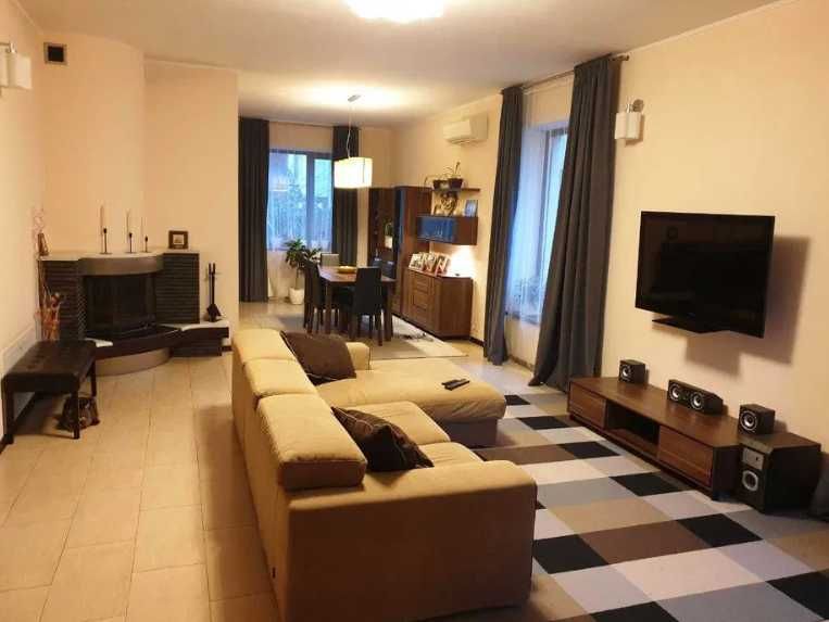 Ваш идеальный дом уже ждёт Вас ! Центральная часть Мельниц .