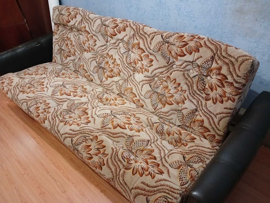 Диван - кровать, для спальні.