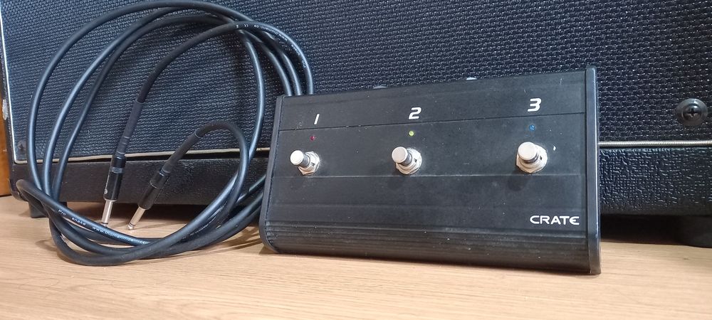 Amplificador Crate 120W Double Speaker + Guitarra Cort X2 Candy Red