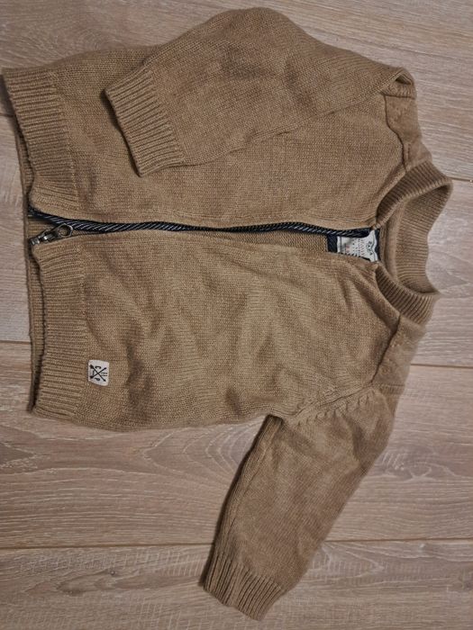 Sweterek zara 74
