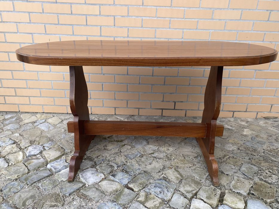 Mesa em  madeira
