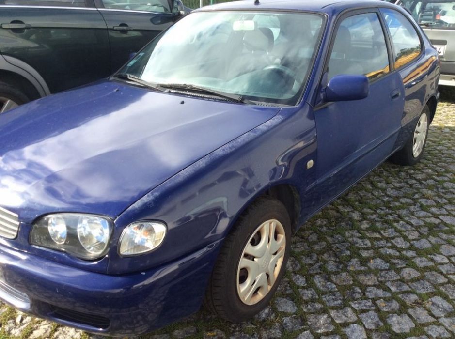 Toyota Corolla E11 1.9D Van 2000 - Para Peças