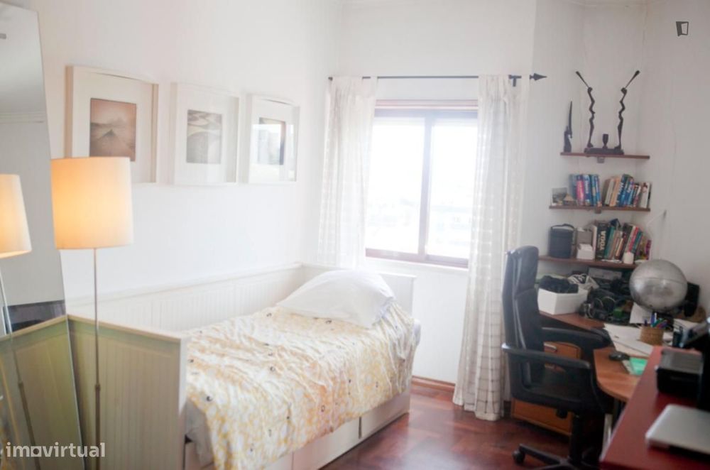 Quarto - localizado em Lisbon