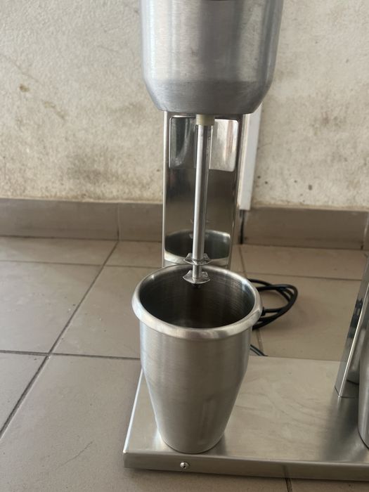 Міксер для молочних коктейлів подвійний ggm Gastro Німеччина