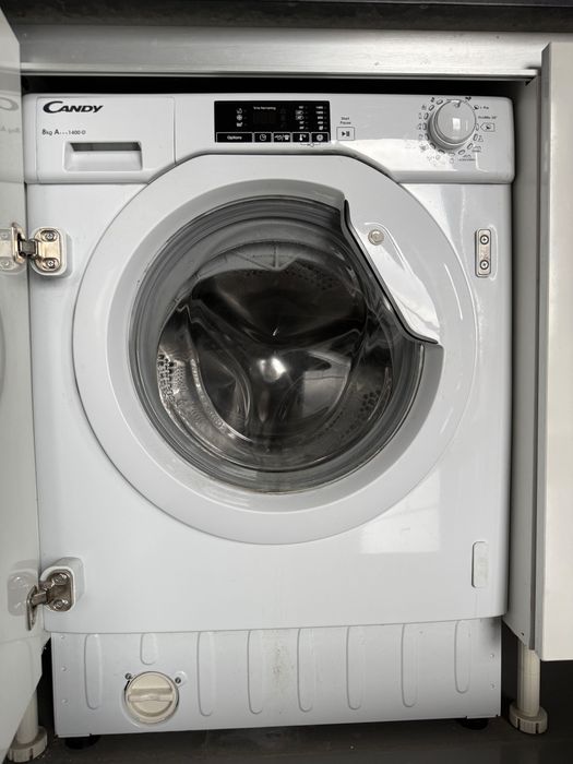 Máquina de Lavar Integrável 8kg Classe A+++ 1400rpm - Candy