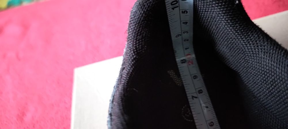 Adidasy dla chłopca r.33 (wkładka 20cm)