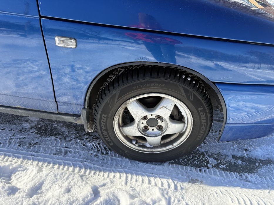 Продам живу ваз 2110  авто з салону у одного власника.