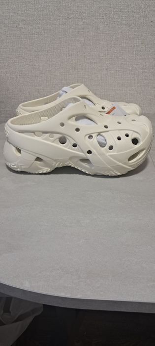 Нові Crocs Клоги,розмір 8us +прикраса!