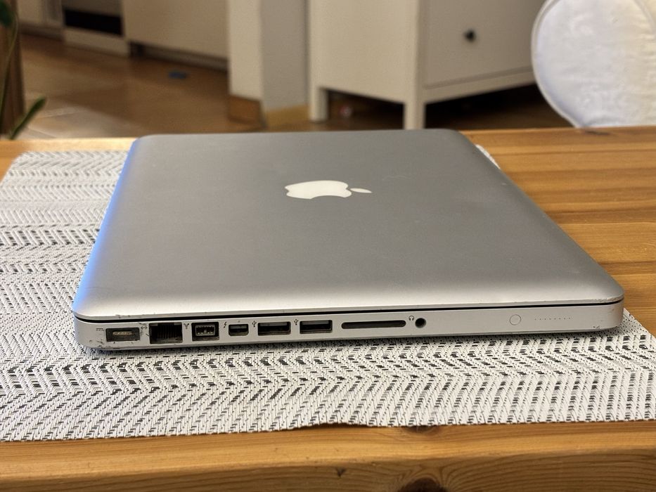 Macbook pro 13 unibody early 2011 i5 4gb 500hdd