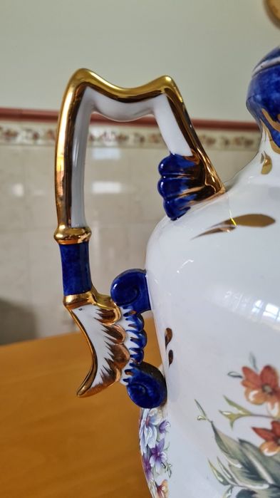Jarrão em porcelana