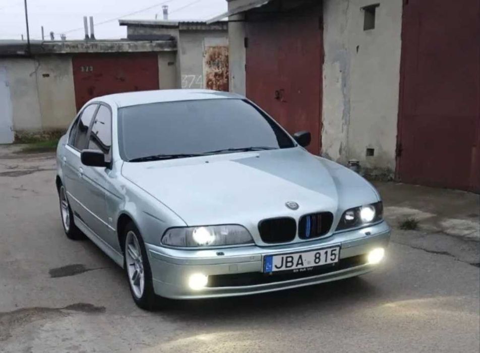 Продам бмв е 39 3 литра дизель автомат