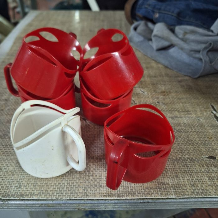 Koszyczki do szklanek prl plastik 5+ 1