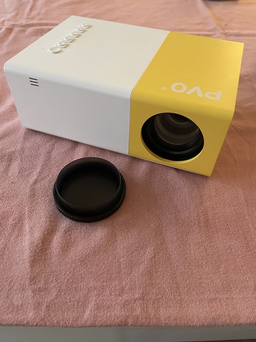 Projector HDMI com comando e caixa