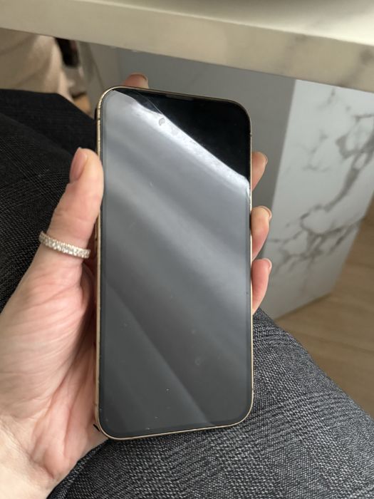 Продам iphone 13 pro