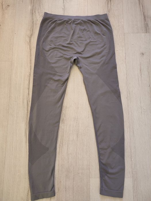 Спортивні лосини та топ (костюм)