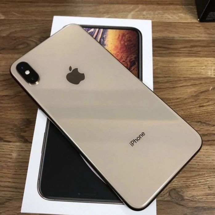 Продам iPhone XS