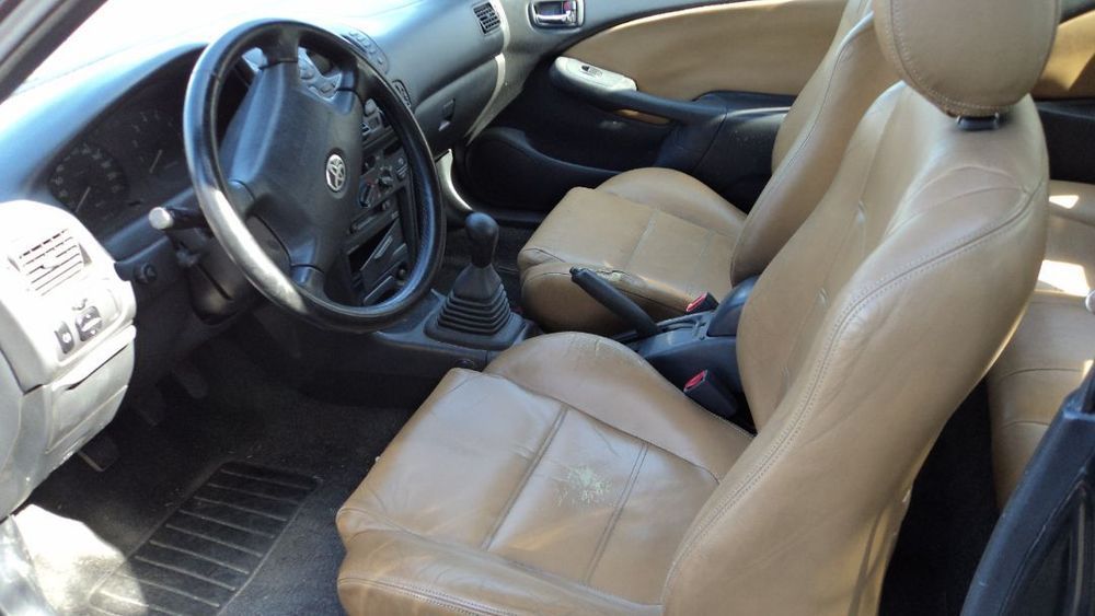 Toyota Corolla E11 1.6 3P 2001 - Para Peças