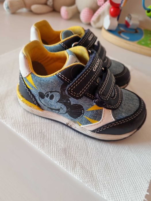 Vendo ténis Geox Mickey, N°21