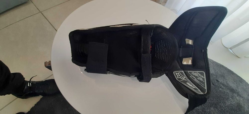 Cotoveleiras FOX titan pro