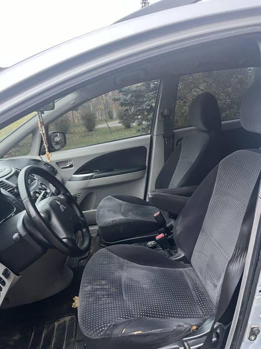 Продам  Mitsubsshi  Grandis