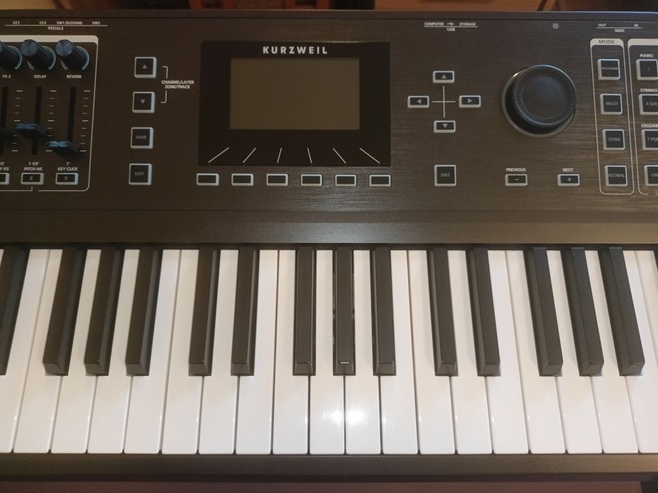 KURZWEIL K2000 シンセサイザー KURZWEIL K2000 シンセサイザー Kurzweil K2000 | Vintage Synth