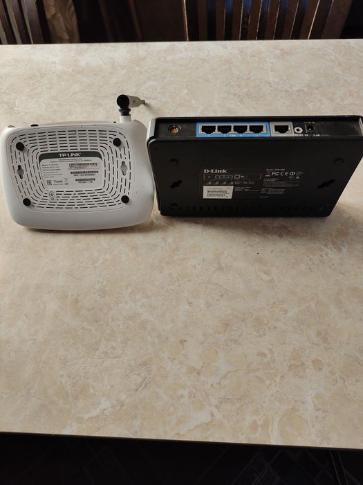 Продам роутер 2шт Tp-link/ D-Link