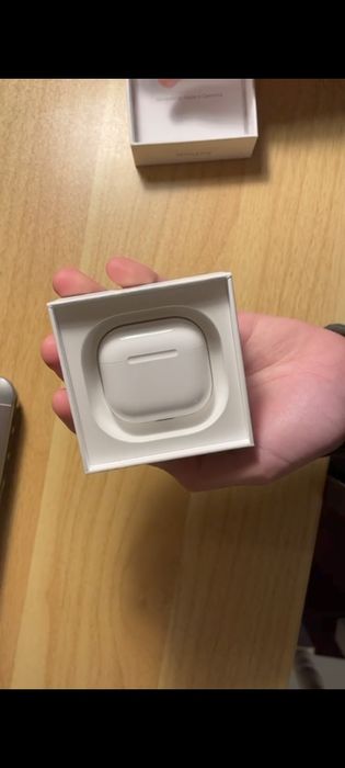 Airpods brancos Apple