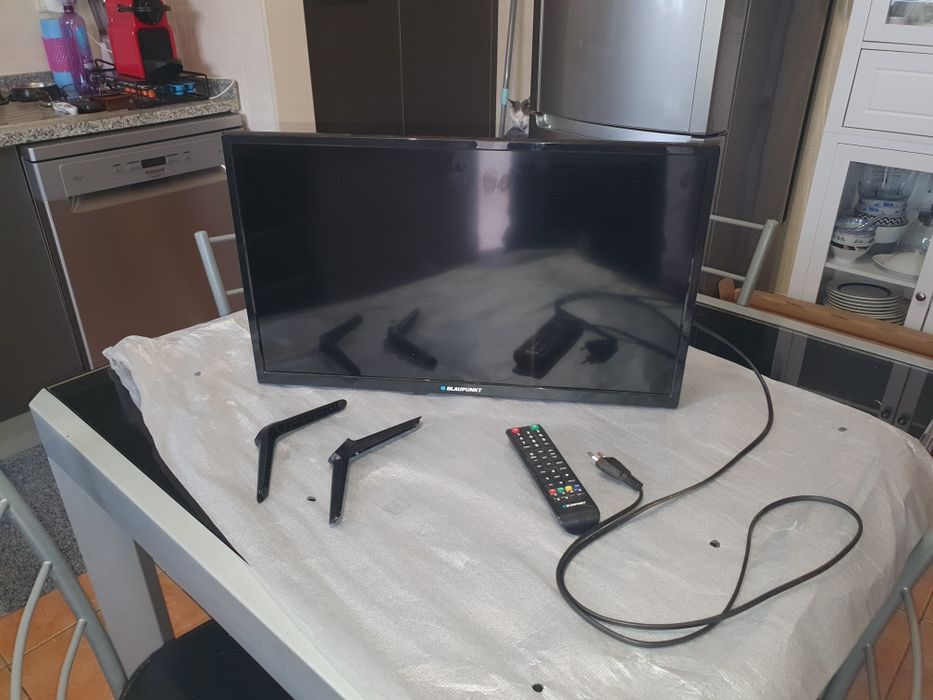TV LED Blaupunkt 24" HD – Ideal para Cozinha / Quarto / Auto Caravana