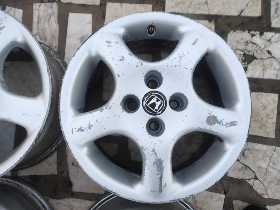 Jantes Especiais 15 4x100 6,5J ET 35 Honda Renault Opel Nissan hyundai