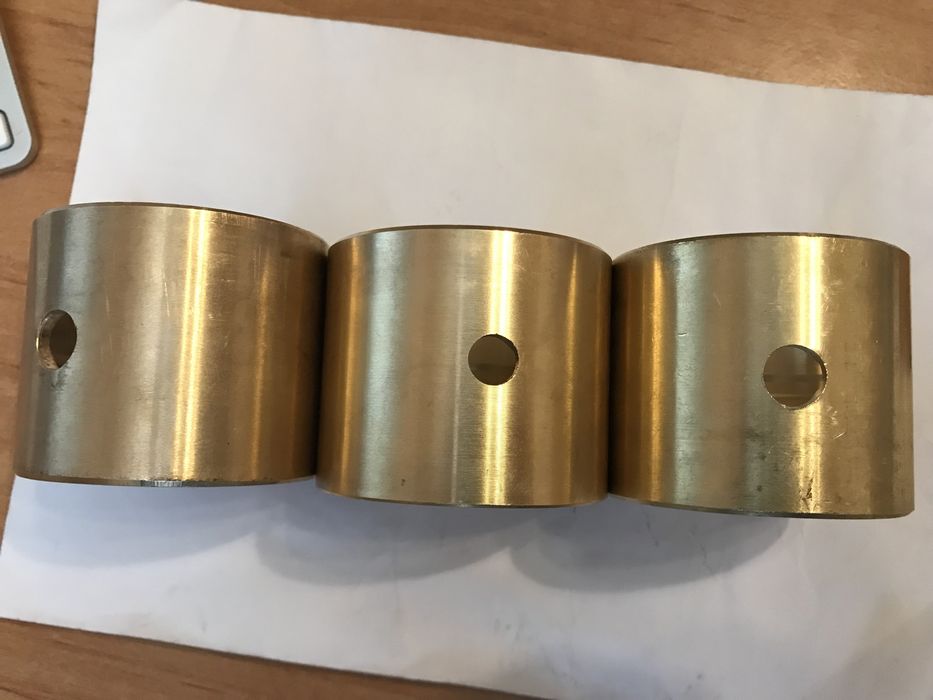 Втулка шатуна ЯМЗ-236, 238, 240 бронза