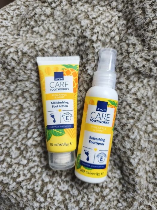Avon - Care footworks - zestaw do stóp - Ananas i mięta