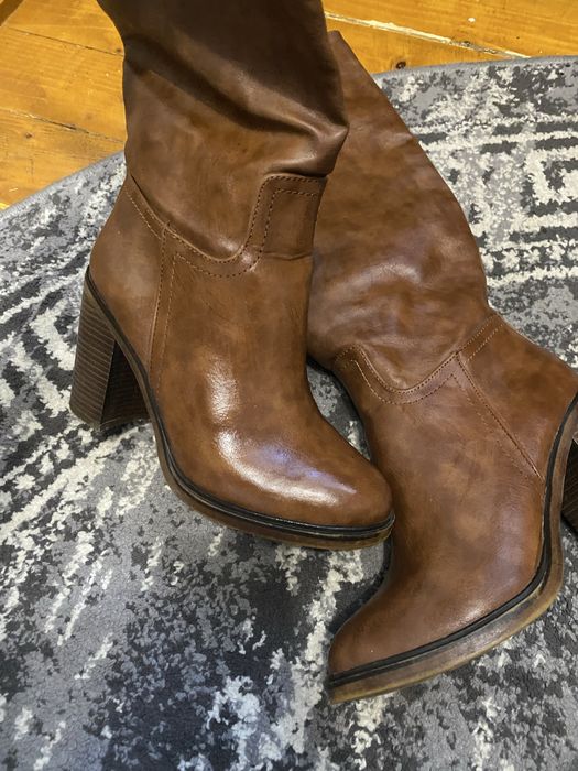 Чоботи осінні каблук