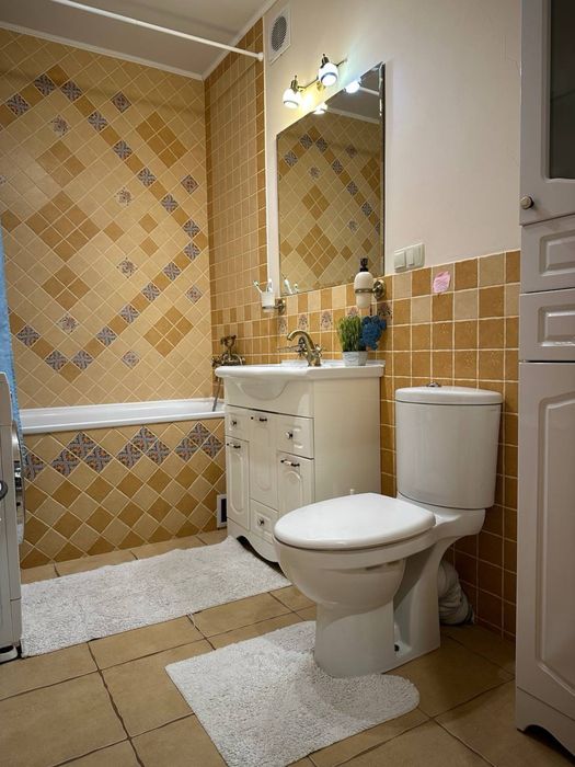 Продам евродвушку Центр Сертификат Євідновлення