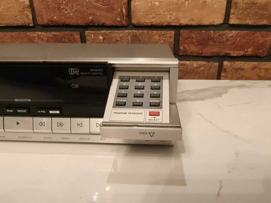 PHILIPS CD-650 Legendarny odtwarzacz Cd ! uszkodzony