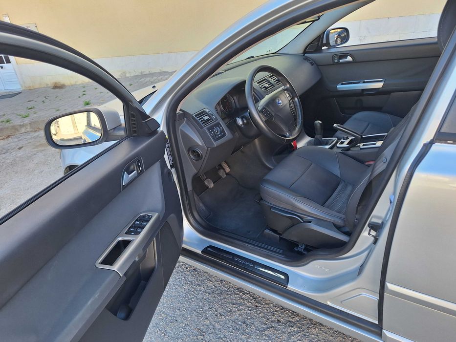 Volvo S40 — fotografia 4
