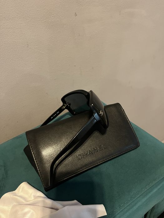 Oculos chanel com caixa