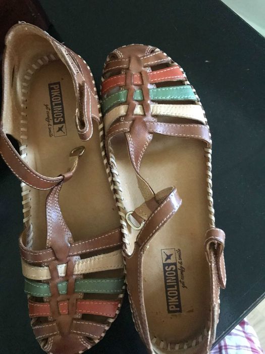 Sandálias novas pikolinas