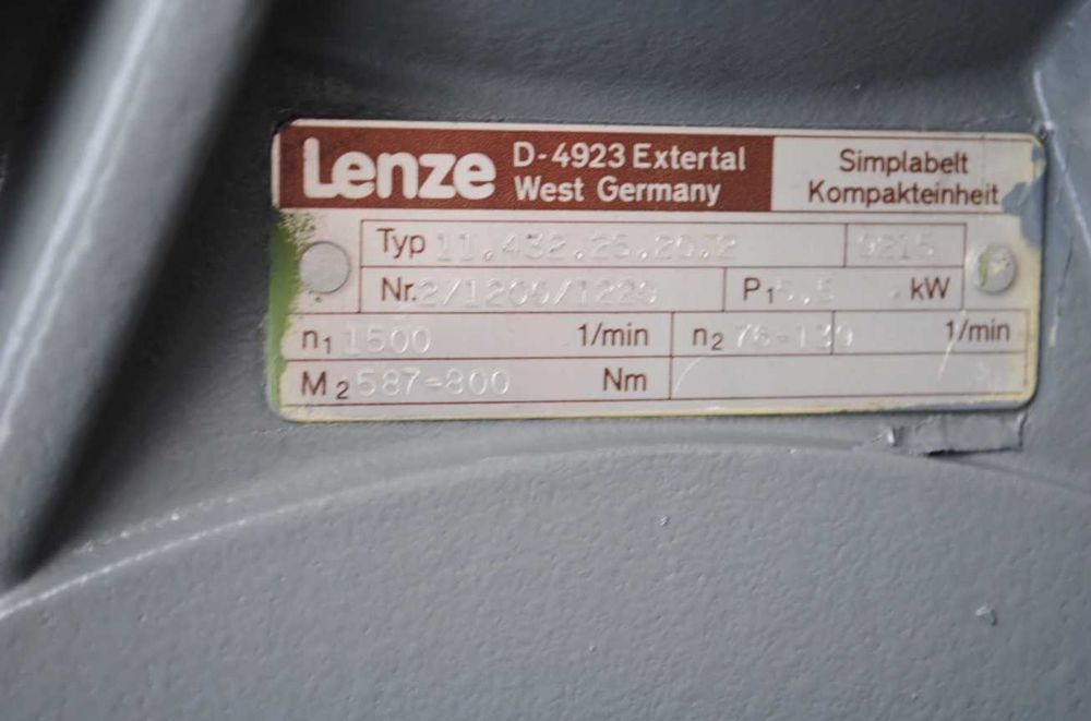 Motoreduktor 5.5kw. z regulacją 76-139obr. LENZE!