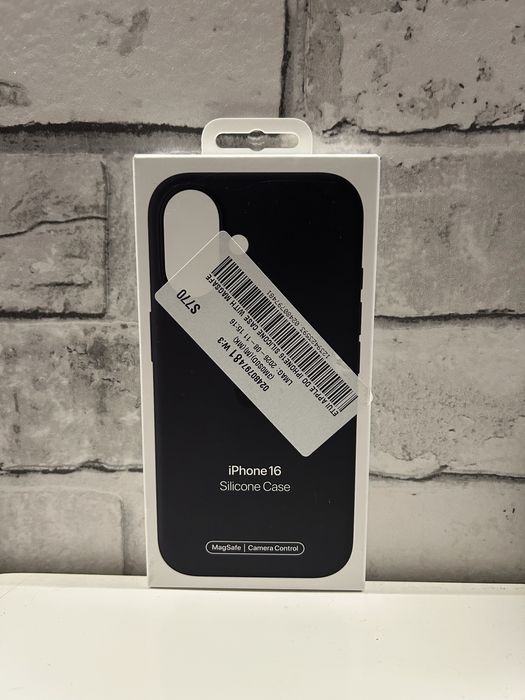 Etui iPhone 16 z MagSafe