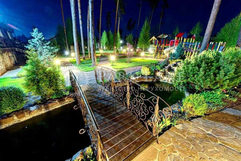 Продаж готельно-ресторанного комплексу "Веселий заєць"Пірново" Київ