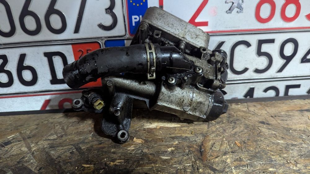 Корпус масляного фільтра теплообмінник renault 2.0 DCI