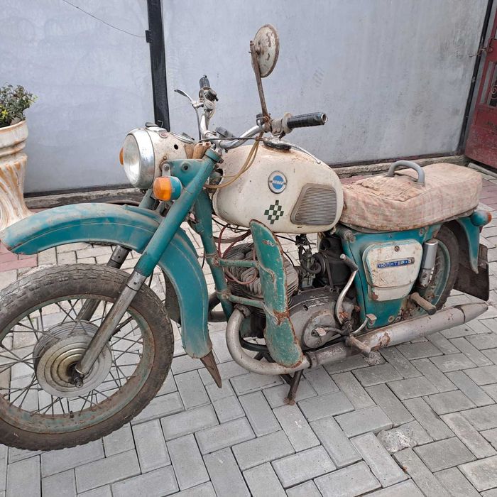 Продам мотоцикл иж юпитер 3