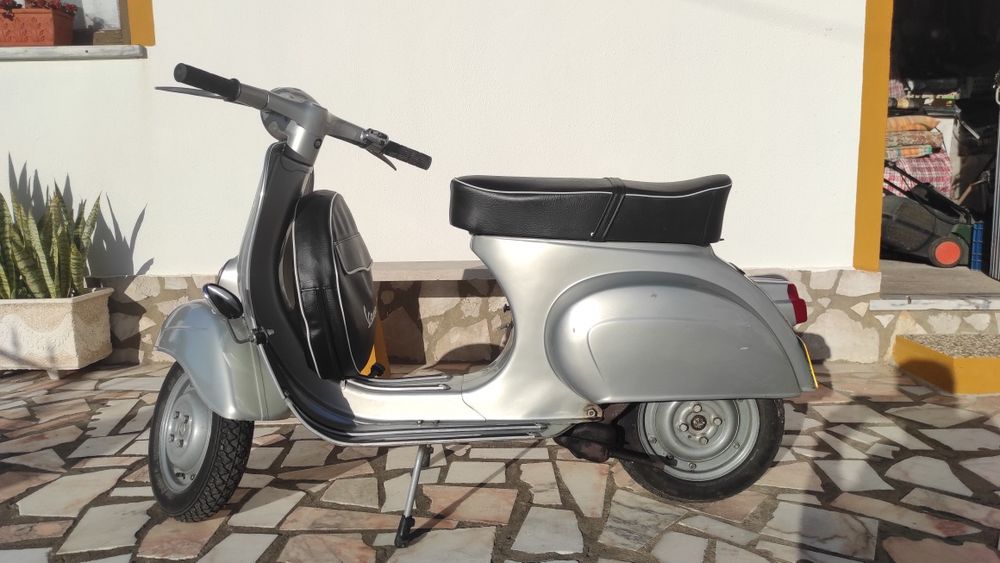Vespa 50s ... Em ótimo estado